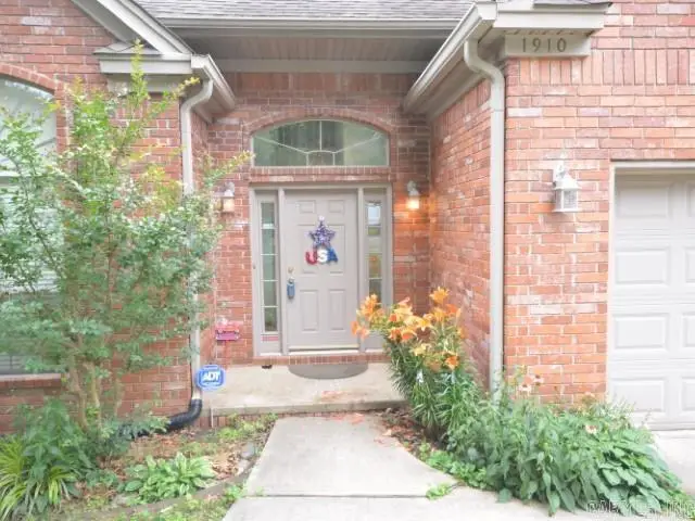 1910 Cherry Bend, Little Rock, AR 72211 - #2