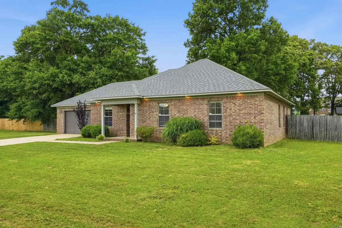 2030 Edith Circle, Conway, AR 72032 - #1