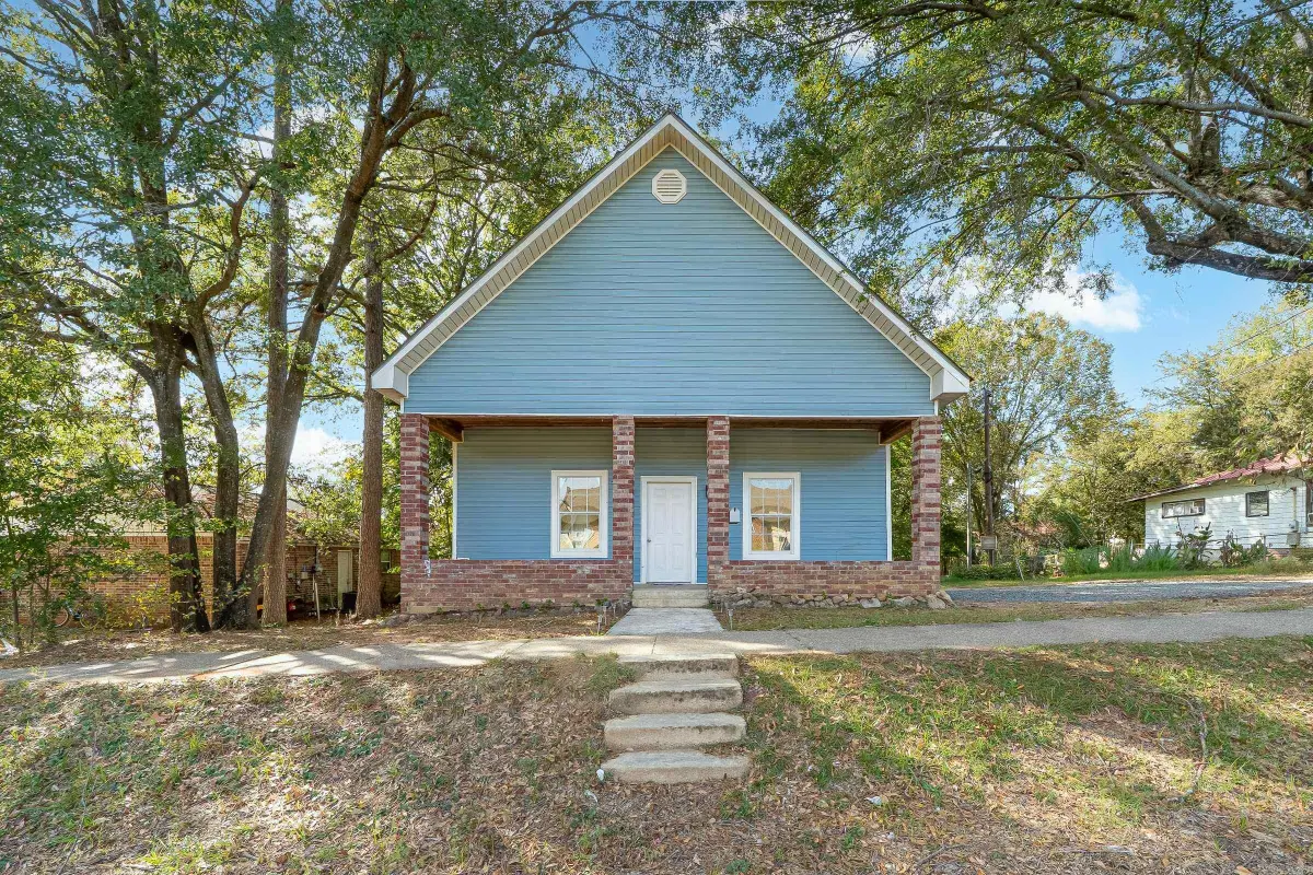 407 N 4th St Street, De Queen, AR 71832 - #1