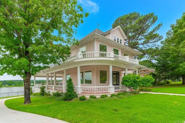 601 W River, Ozark, AR 72949