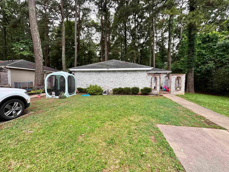 300 Bellewood Lane, Jacksonville, AR 72076 - #2