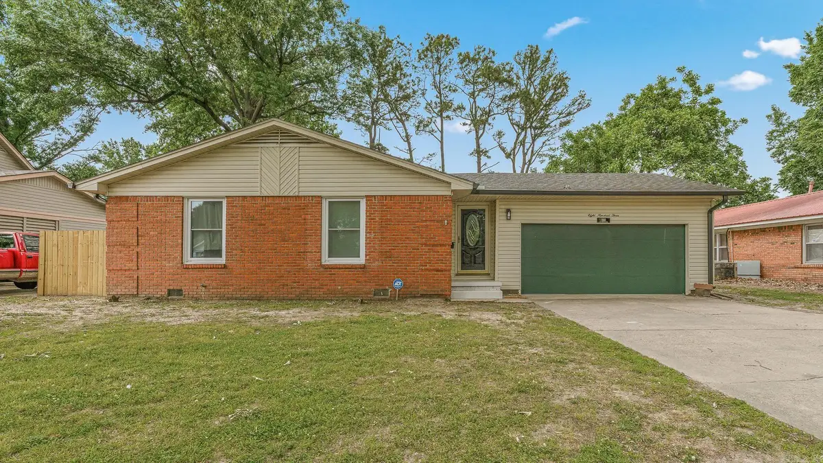 803 Lauderdale, Blytheville, AR 72315 - #1