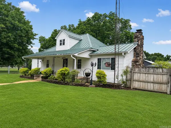 300 W Hinkley St, Brookland, AR 72417
