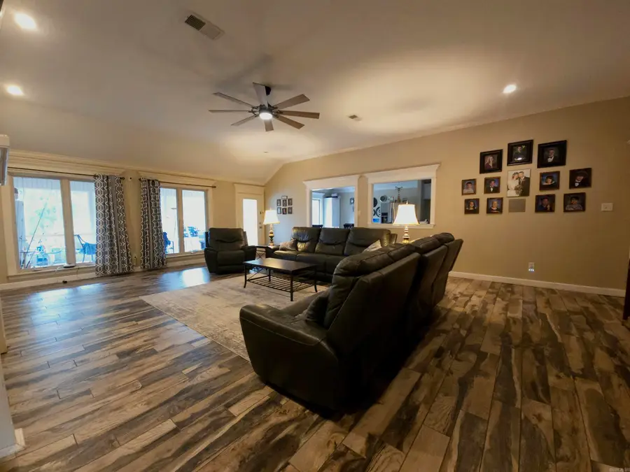 76 Lakeland Dr, Cabot, AR 72023 - #3