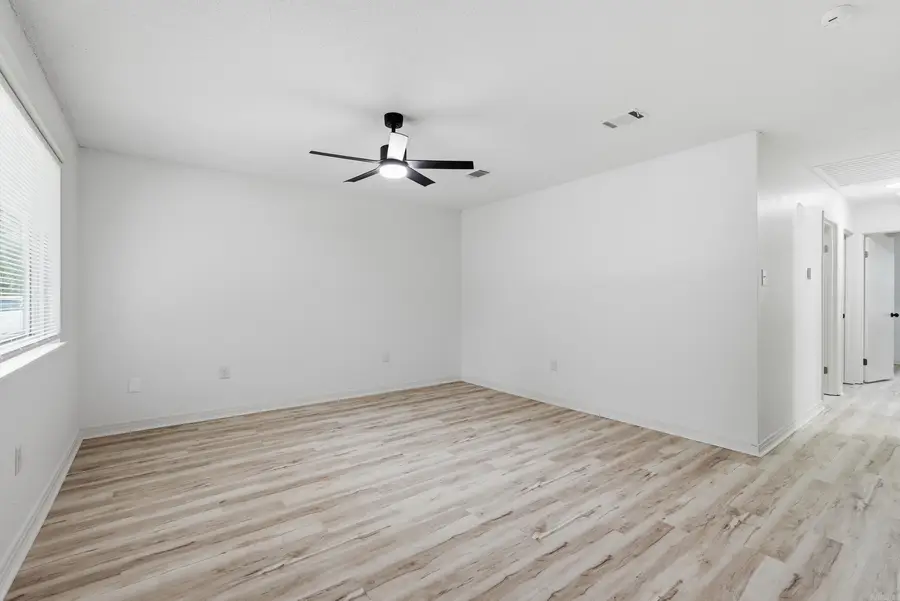 10 Brookway Ln, Sherwood, AR 72120 - #2