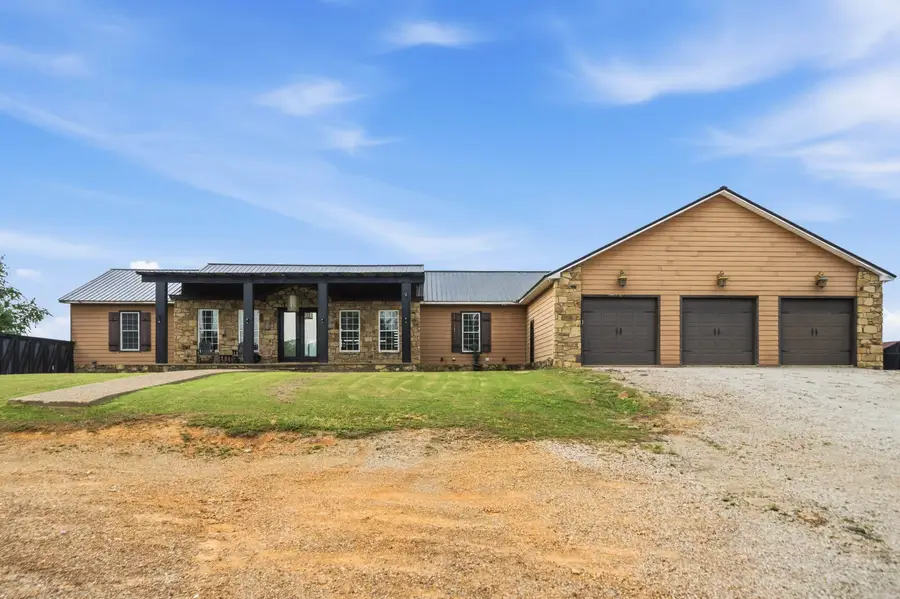 115 East Hawkview Place, Royal, AR 71968 - #3