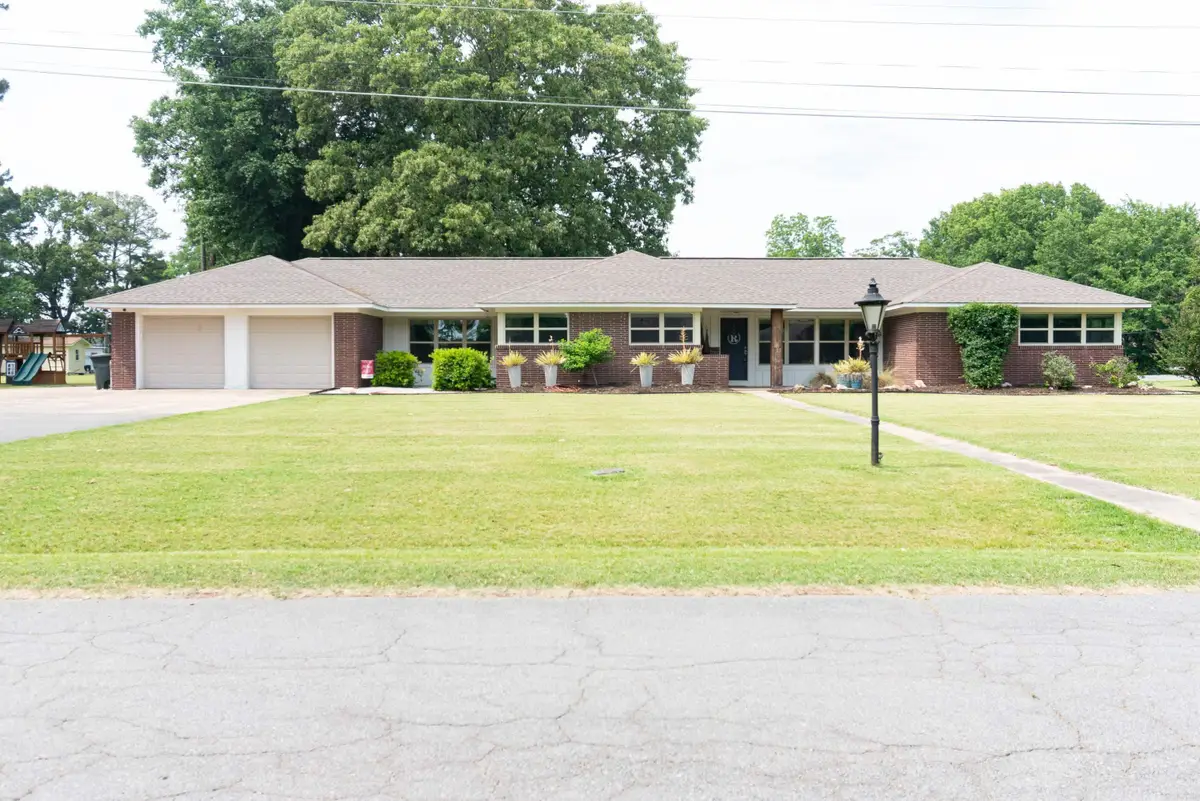 402 W Hoyle, Hazen, AR 72064 - #1