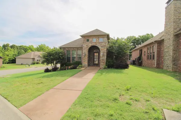 1255 Turnberry Drive, Conway, AR 72034