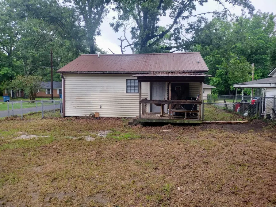 1027 Jefferson Street, Malvern, AR 72104 - #3