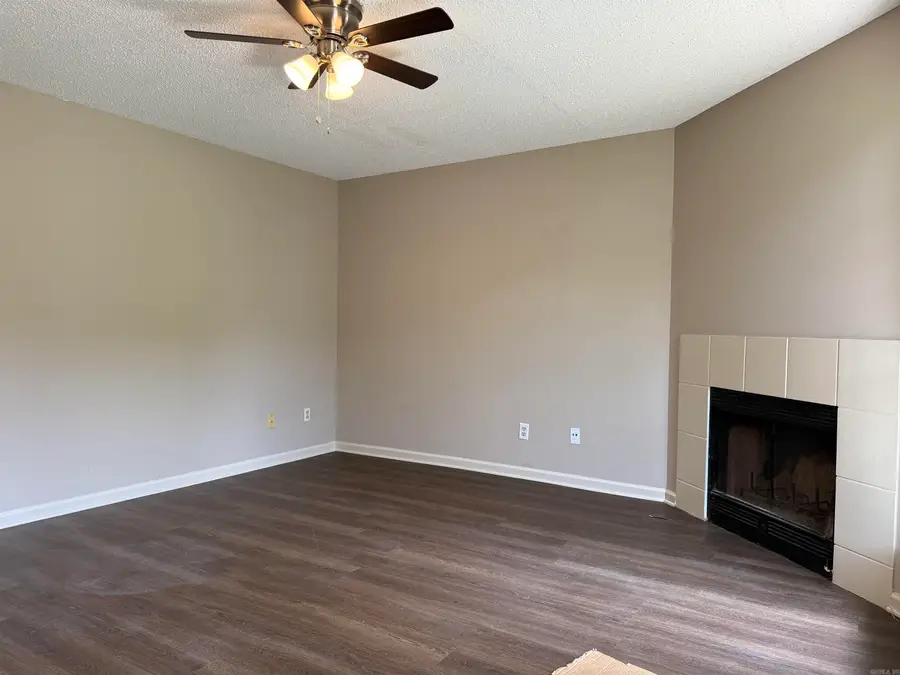22 Edgehill Cove, Maumelle, AR 72113 - #3