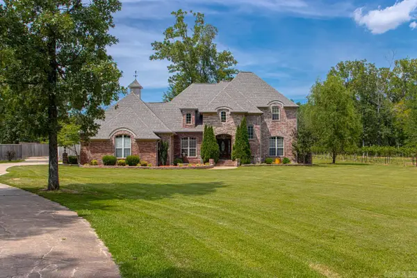 42 Oakwood Drive, Vilonia, AR 72173