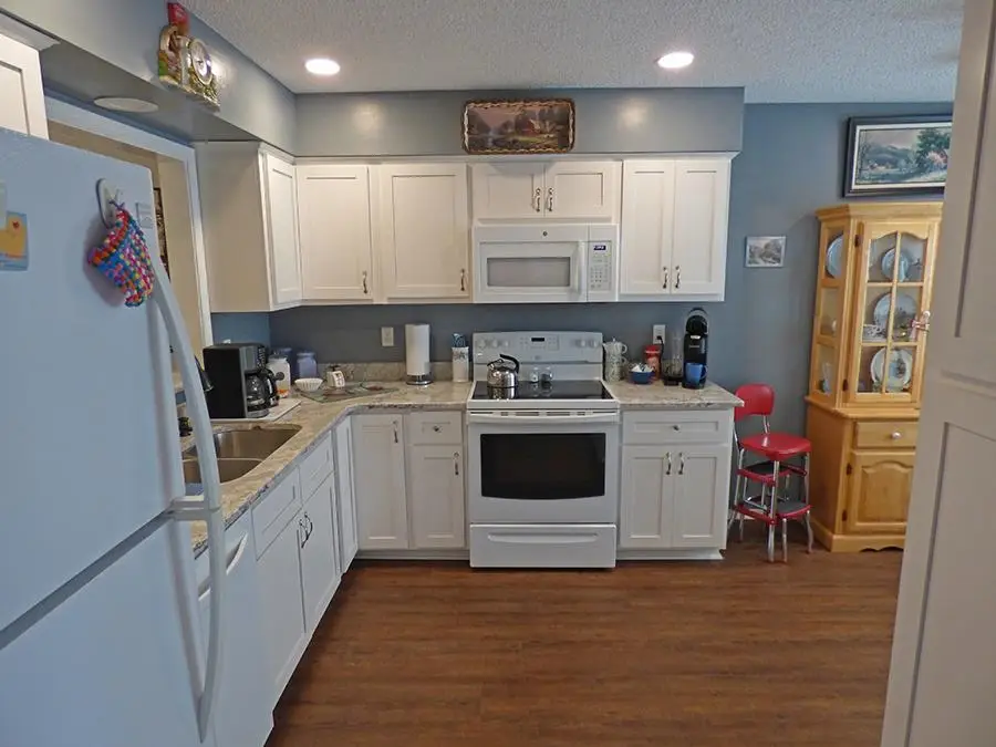 28 Spring River Lane, Cherokee Village, AR 72529 - #3