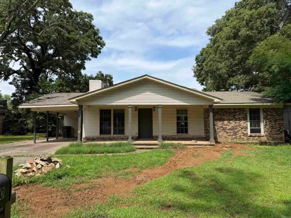 1000 Towering Oaks Drive, Jacksonville, AR 72076