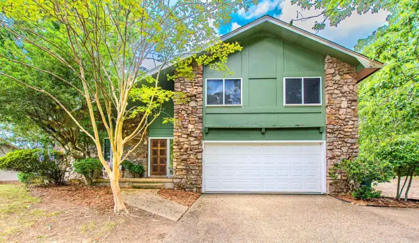 22 Point South Court, Little Rock, AR 72211