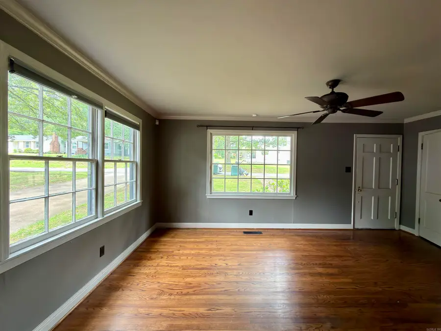 6710 Kavanaugh Pl, Little Rock, AR 72207 - #2