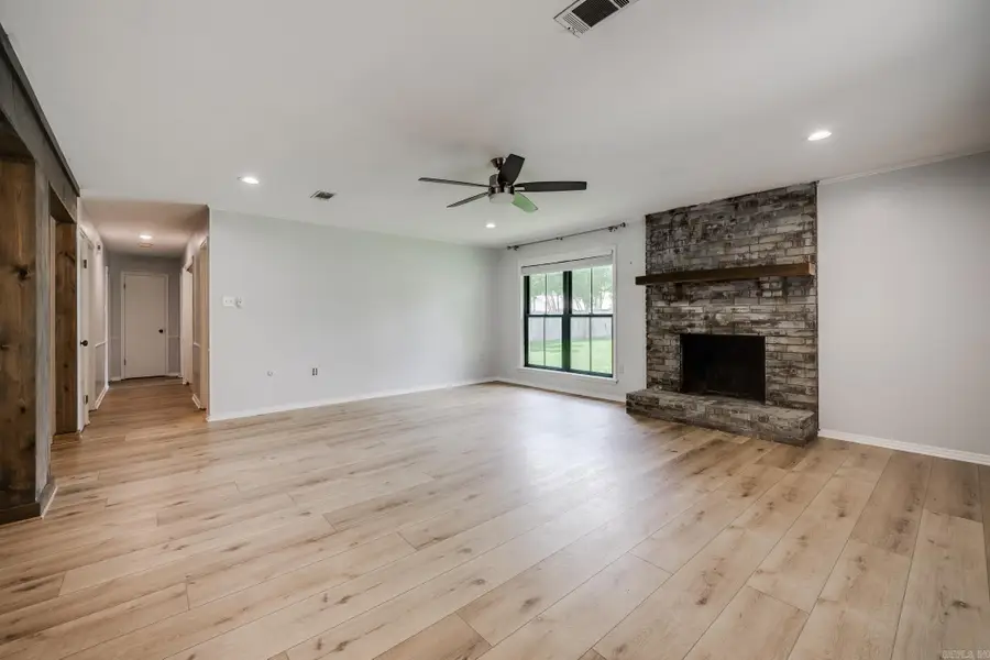21 Covewood Dr, Conway, AR 72034 - #3