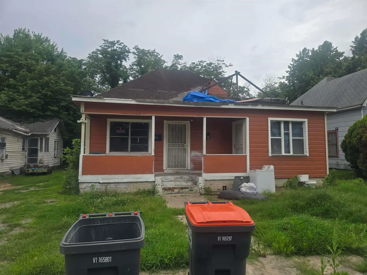 2004 E 7th Avenue, Pine Bluff, AR 71601 - #1