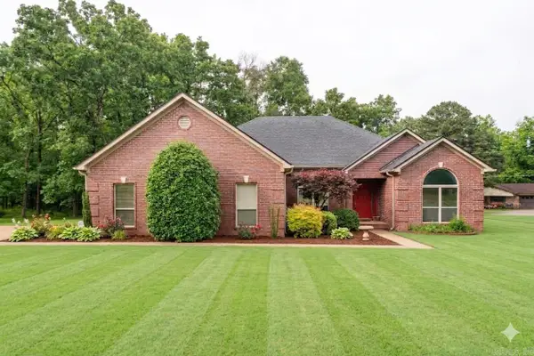 8406 Wolf Creek Court, Sherwood, AR 72120