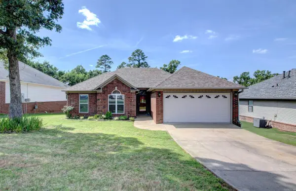 21 West Point Drive, Maumelle, AR 72113