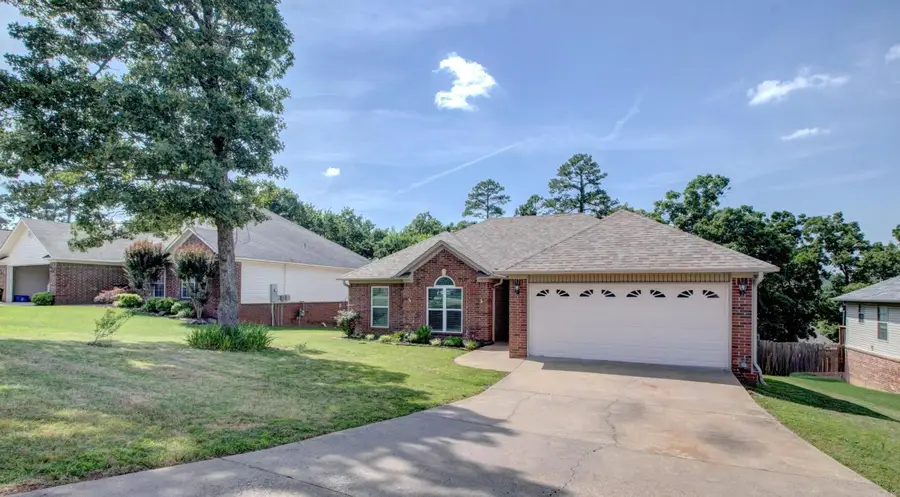 21 West Point Drive, Maumelle, AR 72113 - #2
