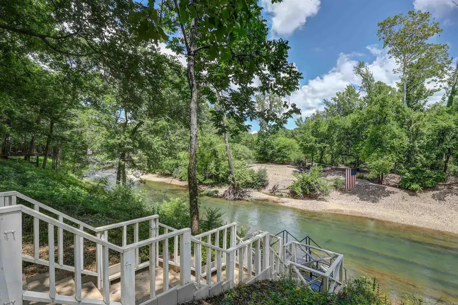 1040 Vaughn Rd, Glenwood, AR 71943 - #3