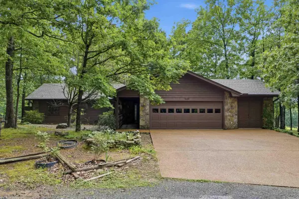 201 E Blue Ridge Terrace, Fairfield Bay, AR 72088