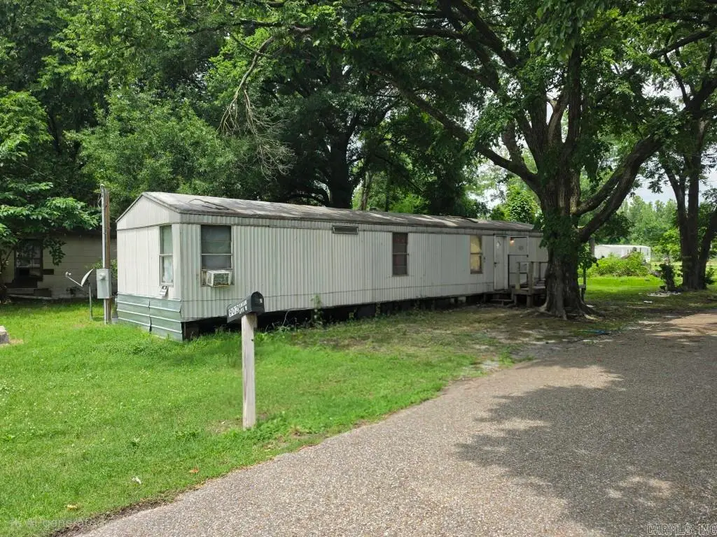 902 Union Ave W, Wynne, AR 72396 - #1