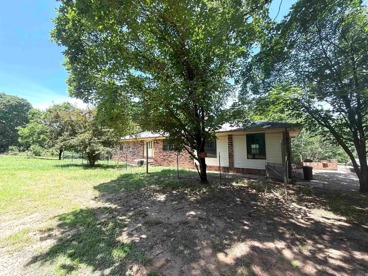 41 Mallory St, Morrilton, AR 72110 - #1