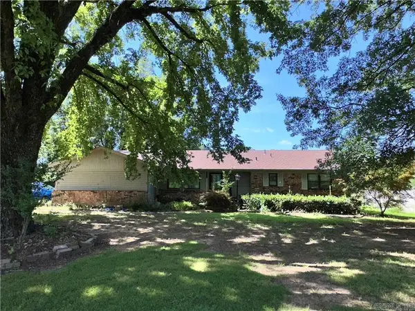 2605 W Commercial Street Street, Ozark, AR 72949