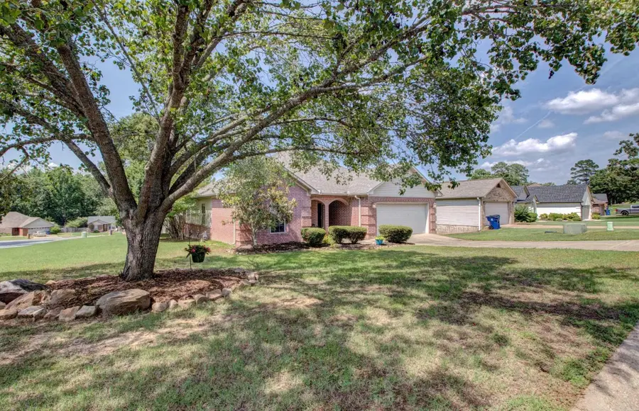 2 Park Ridge Drive, Maumelle, AR 72113 - #3