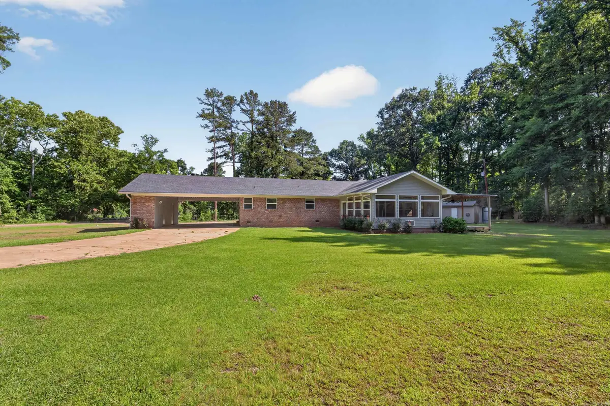 866 N 12th Street, Arkadelphia, AR 71923 - #1