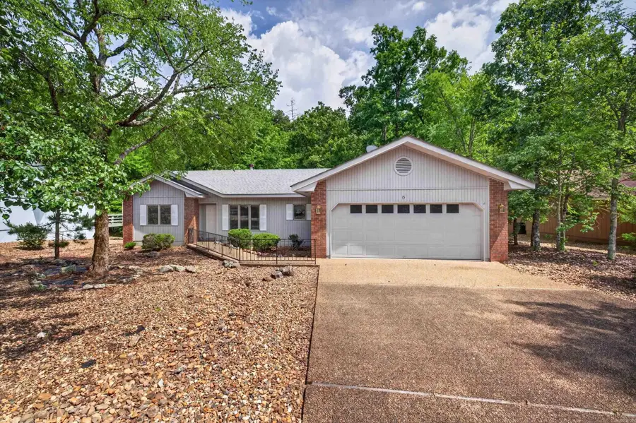 15 Playa Place, Hot Springs Village, AR 71909 - #3