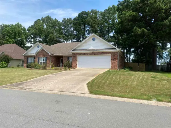 3328 Meadow Creek Drive, Bryant, AR 72022