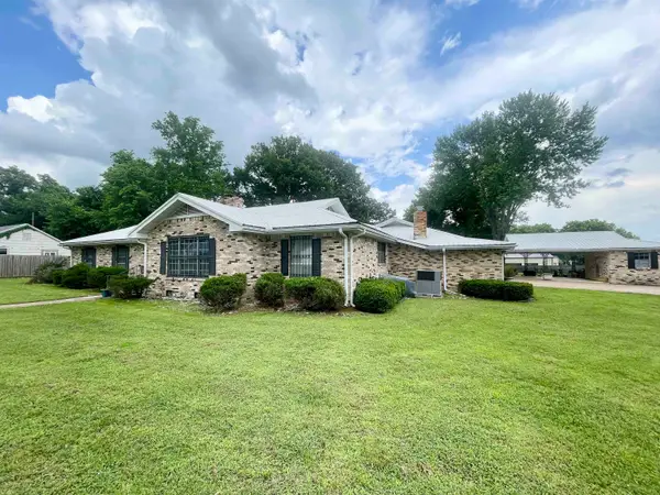 111 Oak Street, Salem, AR 72576