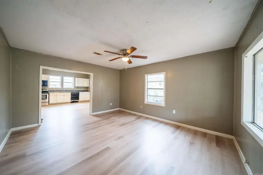 807 Walnut Street, Conway, AR 72032 - #2
