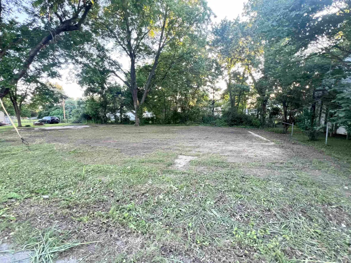 431 S Garfield Avenue, Piggott, AR 72454 - #1