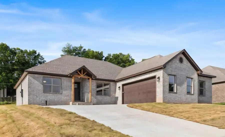 2262 E Maryland Avenue, Sherwood, AR 72120 - #3