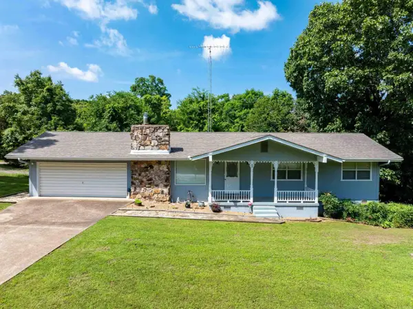 1 Mishemokwa Drive, Cherokee Village, AR 72529