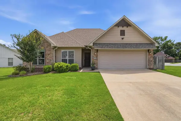 1900 Massee Gdns, Conway, AR 72034