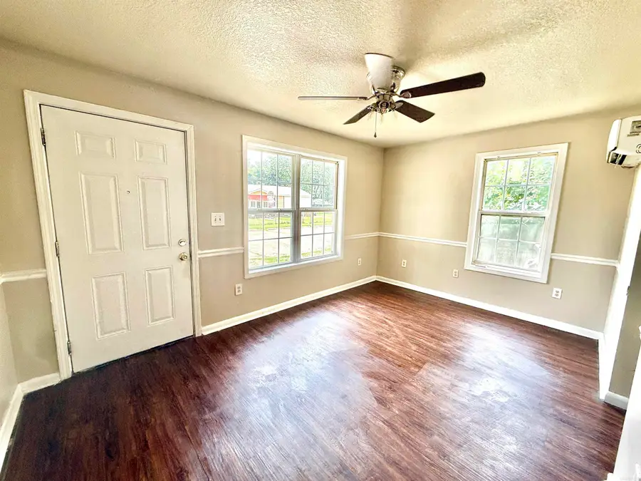529 Ellis, Trumann, AR 72472 - #2
