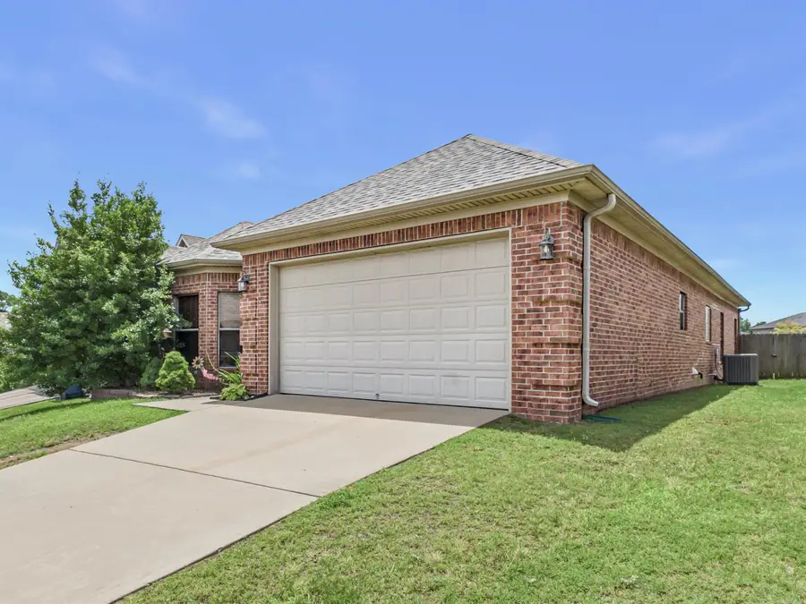 5 Village Way, Maumelle, AR 72113 - #3