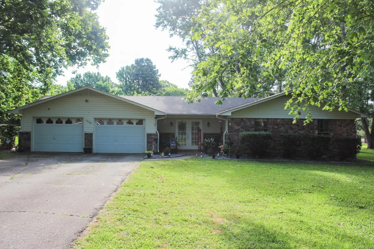 1202 Headlee Drive, Searcy, AR 72143 - #1