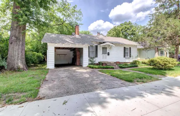 2028 Johnston Avenue, Conway, AR 72034