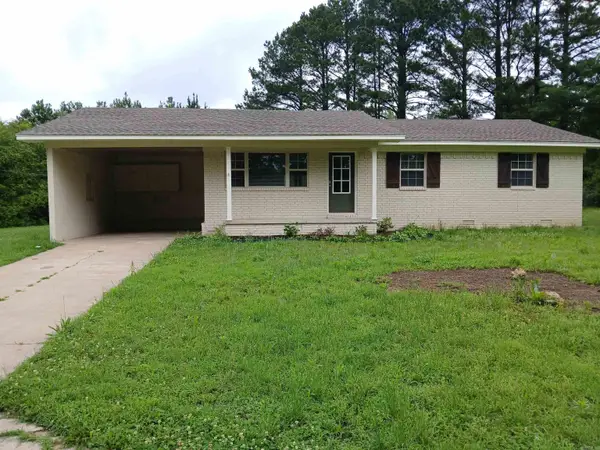 112 Church Ave, Rose Bud, AR 72137