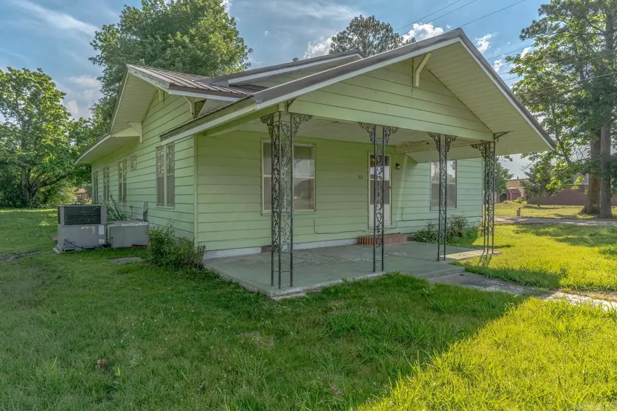 203 W Third Street, Weiner, AR 72479 - #3