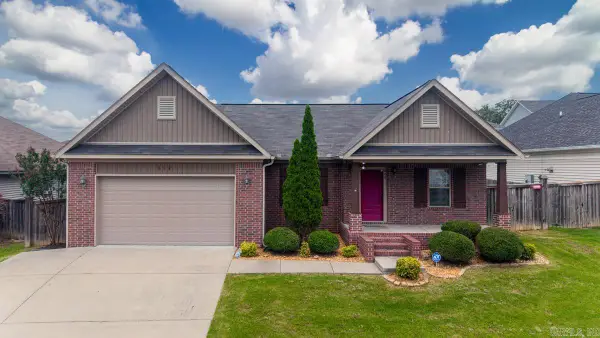 608 Surrey Lane, Benton, AR 72015