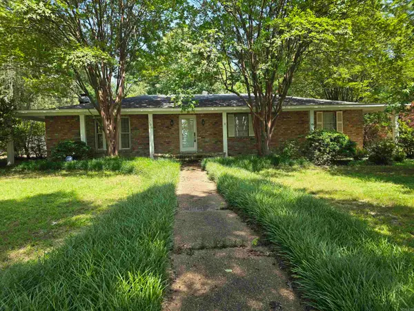 106 Honeysuckle Lane, Helena, AR 72342