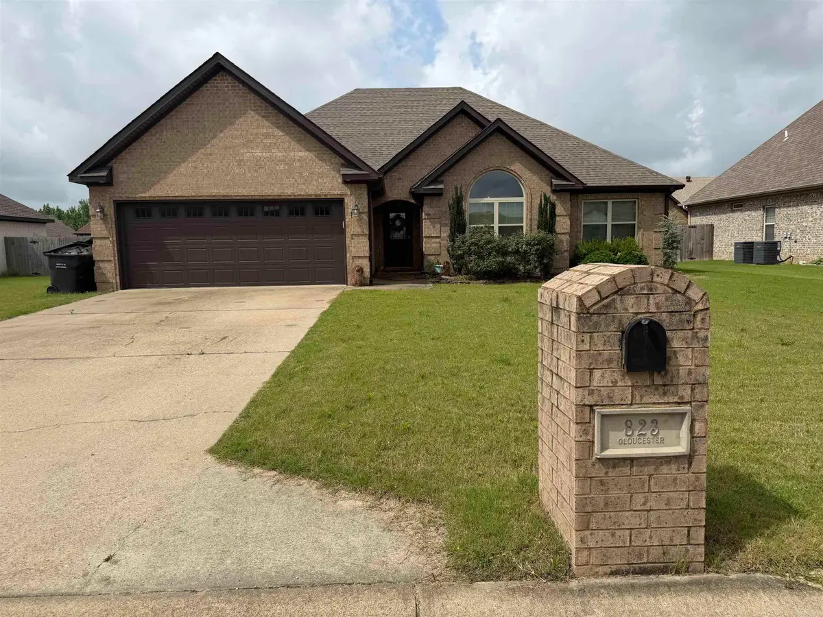 823 Gloucester Dr, Jonesboro, AR 72401 - #1