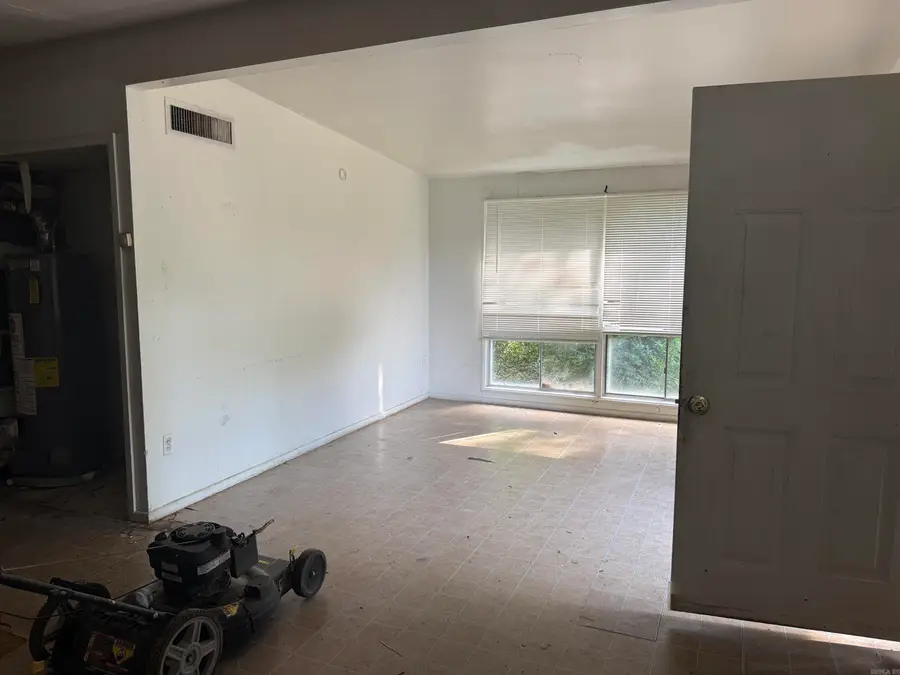 34 Meadowcliff Drive, Little Rock, AR 72209 - #3
