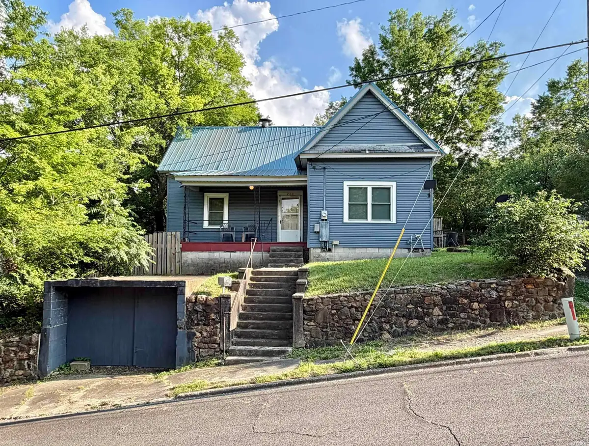 240 Plateau Street, Hot Springs, AR 71901 - #1